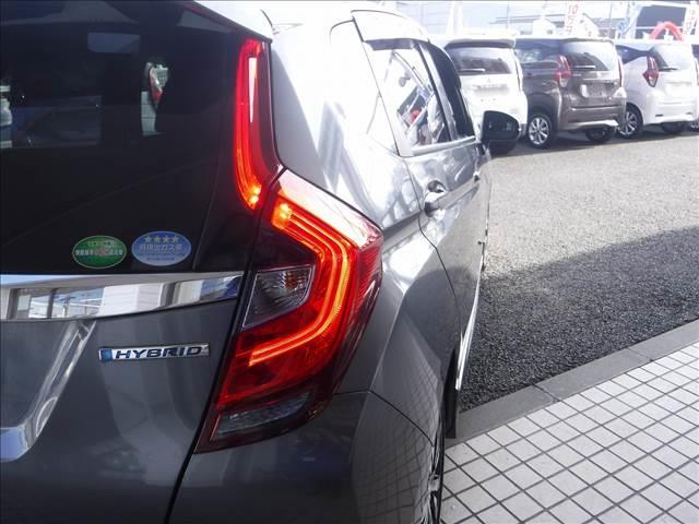 フィットハイブリッド S ホンダセンシング☆純正ナビ☆バックモニター☆ Bluetooth☆ビルトインETC☆USB電源☆パドルシフト☆LEDヘッドライト☆LEDフォグ☆オートライト☆ミラーウインカー☆ホンダセンシング☆ACC☆LKAS☆CMBS☆禁煙車★試乗予約承り中★(17枚目)