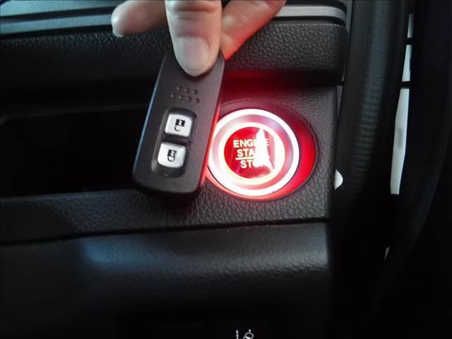 Ｎ－ＶＡＮ＋スタイル ファン・ターボ☆４ＷＤ☆ワンオーナー☆純正８型ナビ☆ＴＶ☆　バックカメラ☆ＥＴＣ☆ホンダセンシング☆ＡＣＣ☆ＬＫＡＳ☆ＣＭＢＳ☆オートハイビーム☆ＬＥＤヘッドライト☆ＬＥＤフォグ☆スマートキー☆プッシュスタート☆オーバーヘッドコンソール☆禁煙車★試乗予約承り中（9枚目）