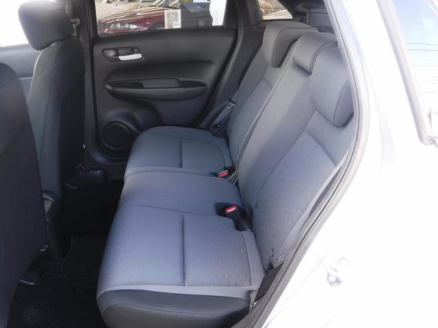 フィット ｅ：ＨＥＶベーシック☆ストラーダメモリーナビ☆バックカメラ☆　Ｂｌｕｅｔｏｏｔｈ☆ＥＴＣ☆前後ドラレコ☆ホンダセンシング☆ＡＣＣ☆ＬＫＡＳ☆ＣＭＢＳ☆オートハイビーム☆ＬＥＤヘッドライト☆クリアランスソナー☆スマートキー☆プッシュスタート☆禁煙車★試乗予約承り中（56枚目）