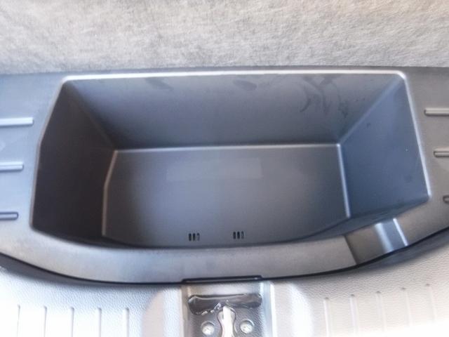 フィット ｅ：ＨＥＶベーシック☆ストラーダメモリーナビ☆バックカメラ☆　Ｂｌｕｅｔｏｏｔｈ☆ＥＴＣ☆前後ドラレコ☆ホンダセンシング☆ＡＣＣ☆ＬＫＡＳ☆ＣＭＢＳ☆オートハイビーム☆ＬＥＤヘッドライト☆クリアランスソナー☆スマートキー☆プッシュスタート☆禁煙車★試乗予約承り中（64枚目）