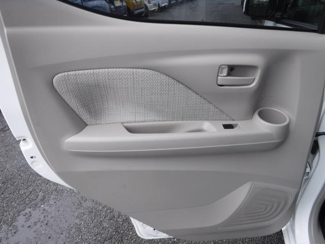 デイズ Ｓ☆４ＷＤ☆ストラーダメモリーナビ☆　Ｂｌｕｅｔｏｏｔｈ☆バックカメラ☆エマージェンシーブレーキ☆クリアランスソナー☆ＥＴＣ☆前席シートヒーター☆ベンチシート☆ＵＳＢ電源☆オートライト☆キーレス☆禁煙車★試乗予約承り中★（64枚目）