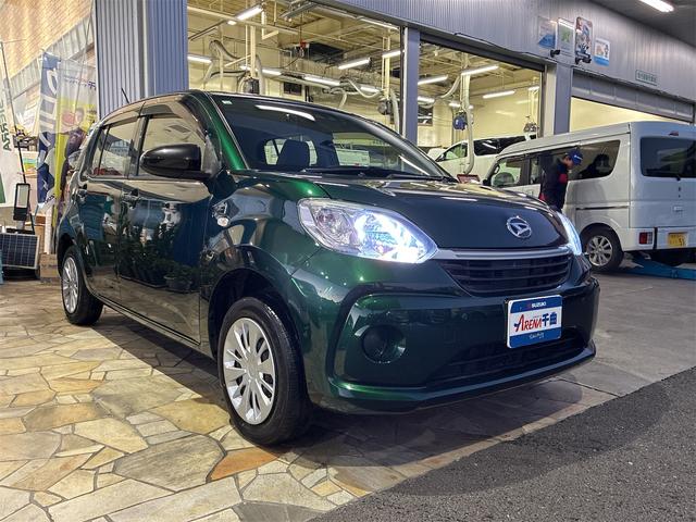 ４ＷＤ　走行６７２７５キロ　１オーナー　記録簿　禁煙車　ＳＤナビフルセグＴＶ　バックカメラ　Ｂｌｕｅｔｏｏｔｈ対応　ＥＴＣ　ドラレコ　アイドリングストップ　横滑防止　衝突被害軽減ブレーキ　寒冷地仕様