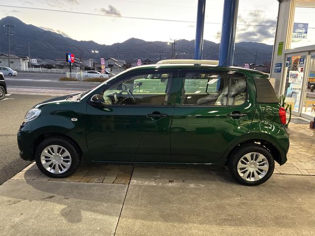 ４ＷＤ　走行６７２７５キロ　１オーナー　記録簿　禁煙車　ＳＤナビフルセグＴＶ　バックカメラ　Ｂｌｕｅｔｏｏｔｈ対応　ＥＴＣ　ドラレコ　アイドリングストップ　横滑防止　衝突被害軽減ブレーキ　寒冷地仕様