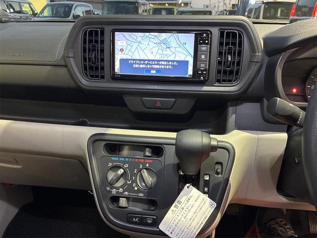 インパネシフトで足元スッキリ！