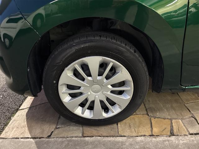 ４ＷＤ　走行６７２７５キロ　１オーナー　記録簿　禁煙車　ＳＤナビフルセグＴＶ　バックカメラ　Ｂｌｕｅｔｏｏｔｈ対応　ＥＴＣ　ドラレコ　アイドリングストップ　横滑防止　衝突被害軽減ブレーキ　寒冷地仕様