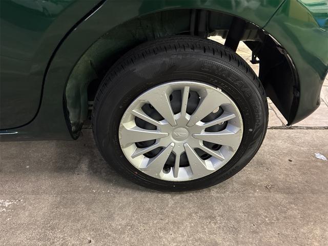 ４ＷＤ　走行６７２７５キロ　１オーナー　記録簿　禁煙車　ＳＤナビフルセグＴＶ　バックカメラ　Ｂｌｕｅｔｏｏｔｈ対応　ＥＴＣ　ドラレコ　アイドリングストップ　横滑防止　衝突被害軽減ブレーキ　寒冷地仕様