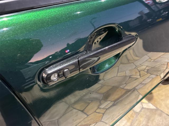 ボタン一つでドアの開閉もラクラクです！