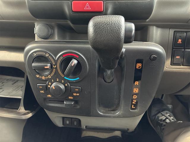 エブリイ ジョイン　４ＷＤ　走行１１，２９１キロ　１オーナー　ＳＤナビフルセグＴＶ　バックカメラ　Ｂｌｕｅｔｏｏｔｈ対応　ＤＶＤ再生可　インパネ４速オートマ（7枚目）