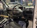 KCパワステ農繁仕様 パートタイム4WD 高低二段切替式 (後輪駆動ベース) 全塗装 走行30,550キロ 1オーナー エアコン 三方開 アッパーメンバーガード リヤゲートチェーン デフロック 作業灯 AM/FMラジオ(16枚目)