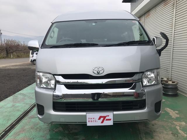 グランドキャビン 4WD 10人 ナビTV バックカメラ(2枚目)