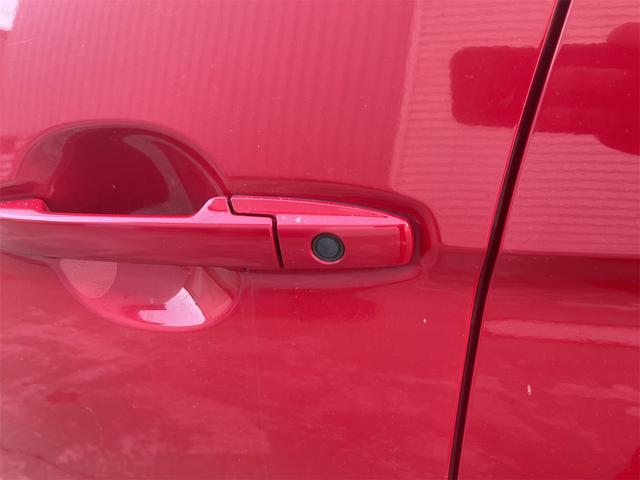 N-ONE ツアラー スマートキーエンジン プッシュスタート ベンチシート ABS 横滑り防止 レベライザー オートエアコン 運転席・助手席エアバッグ 盗難防止システム 衝突安全ボディ 車検整備付き 走行距離4.6万キロ(25枚目)