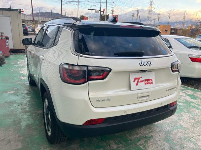 ジープ・コンパス リミテッド ブラックルーフエディション 限定車 サンルーフ 4WD ナビ付 バックカメラ スマートキーエンジン プッシュスタート パークアシスト 電動リアゲート(13枚目)