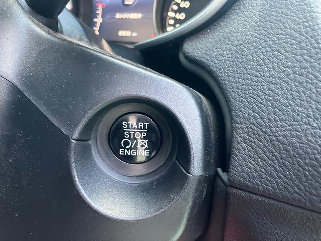 ジープ・コンパス リミテッド ブラックルーフエディション 限定車 サンルーフ 4WD ナビ付 バックカメラ スマートキーエンジン プッシュスタート パークアシスト 電動リアゲート(25枚目)