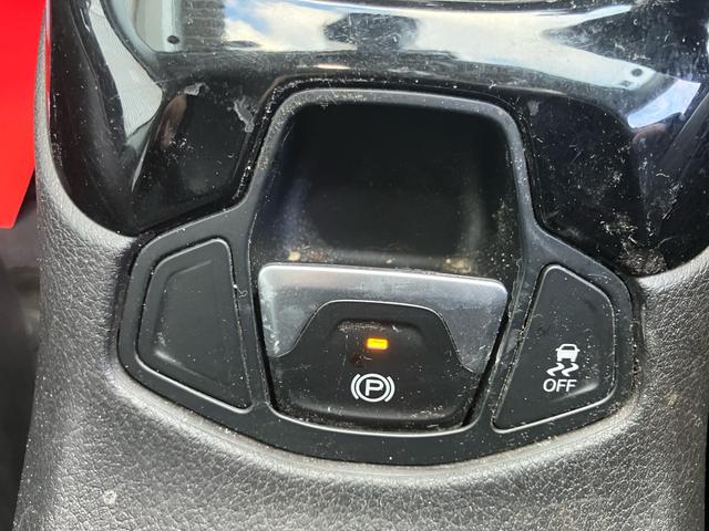 ジープ・コンパス リミテッド ブラックルーフエディション 限定車 サンルーフ 4WD ナビ付 バックカメラ スマートキーエンジン プッシュスタート パークアシスト 電動リアゲート(36枚目)