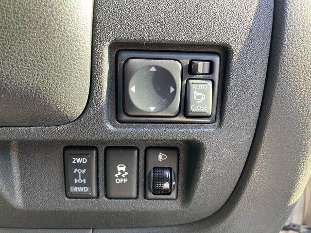 マーチ Ｘ　ＦＯＵＲ　Ｖセレクション　４ＷＤ（10枚目）