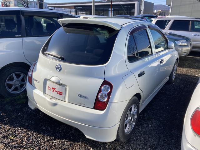 マーチ １２ＳＲ　ＥＴＣ　アルミホイール　キーレスエントリー　電動格納ミラー　ＭＴ　衝突安全ボディ　ＡＢＳ　エアコン（12枚目）