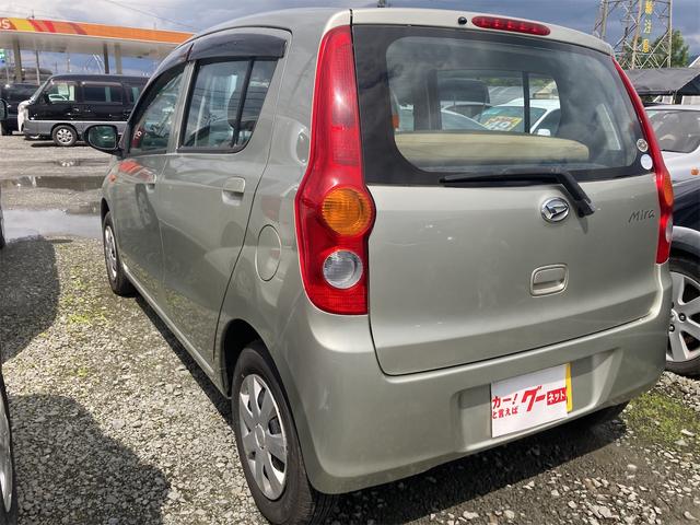 ミラ L キーレスエントリー 5速マニュアル車 車検令和6年11月まで 寒冷地仕様 盗難防止システム 衝突安全ボディ 運転席・助手席エアバッグ CD 基本装備付き(14枚目)