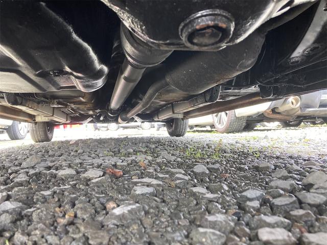 ミラ L キーレスエントリー 5速マニュアル車 車検令和6年11月まで 寒冷地仕様 盗難防止システム 衝突安全ボディ 運転席・助手席エアバッグ CD 基本装備付き(16枚目)