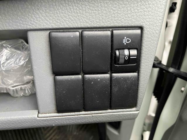ワゴンR FXリミテッド 長野市千曲市販売限定 車検R8年8月 純正フルエアロ スマートキー 電動格納ミラー AT 盗難防止システム ABS CD アルミホイール 衝突安全ボディ エアコン パワーステアリング(32枚目)