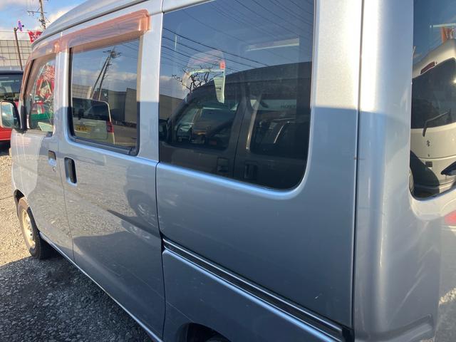 ハイゼットカーゴ DX 4WD 5速マニュアル ワンオーナー 両側スライドドア キーレス エアコン パワーウィンドウ ライトレベライザー FM/AMラジオ 新品クラッチ交換 タイミングチェーン(14枚目)