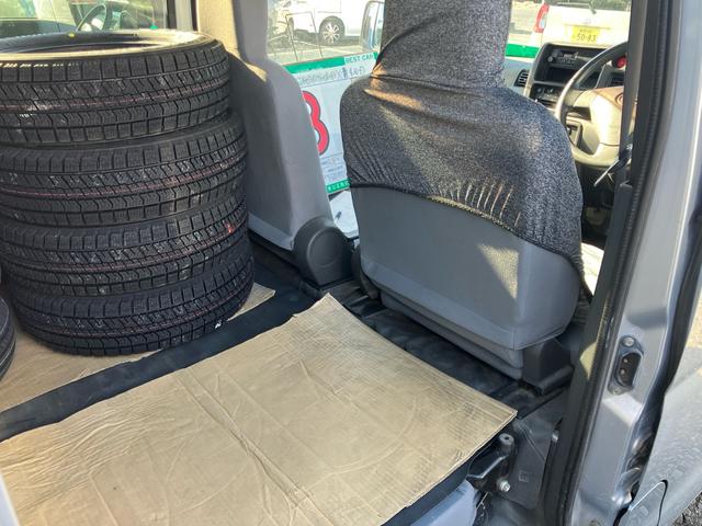 ハイゼットカーゴ DX 4WD 5速マニュアル ワンオーナー 両側スライドドア キーレス エアコン パワーウィンドウ ライトレベライザー FM/AMラジオ 新品クラッチ交換 タイミングチェーン(19枚目)