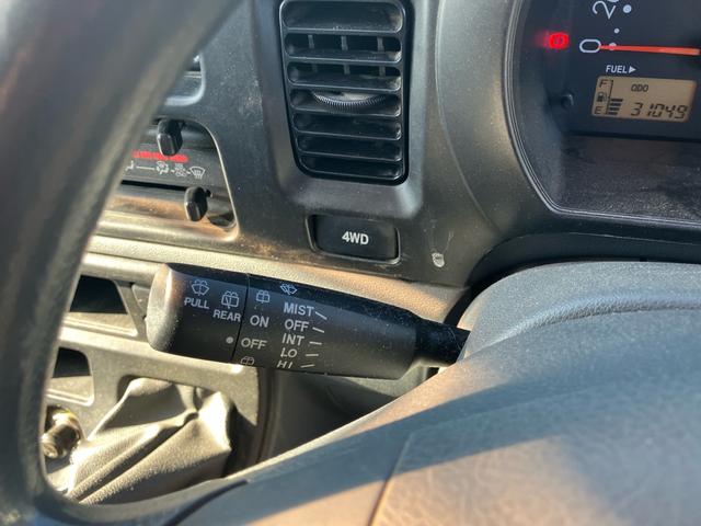 ハイゼットカーゴ DX 4WD 5速マニュアル ワンオーナー 両側スライドドア キーレス エアコン パワーウィンドウ ライトレベライザー FM/AMラジオ 新品クラッチ交換 タイミングチェーン(27枚目)