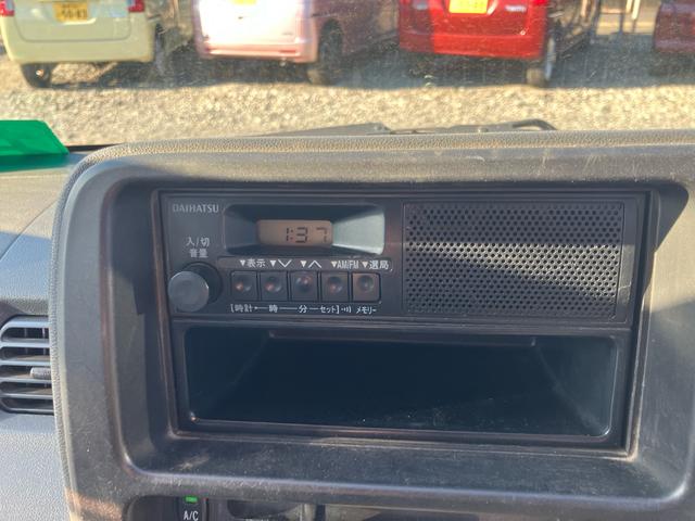 ハイゼットカーゴ DX 4WD 5速マニュアル ワンオーナー 両側スライドドア キーレス エアコン パワーウィンドウ ライトレベライザー FM/AMラジオ 新品クラッチ交換 タイミングチェーン(32枚目)