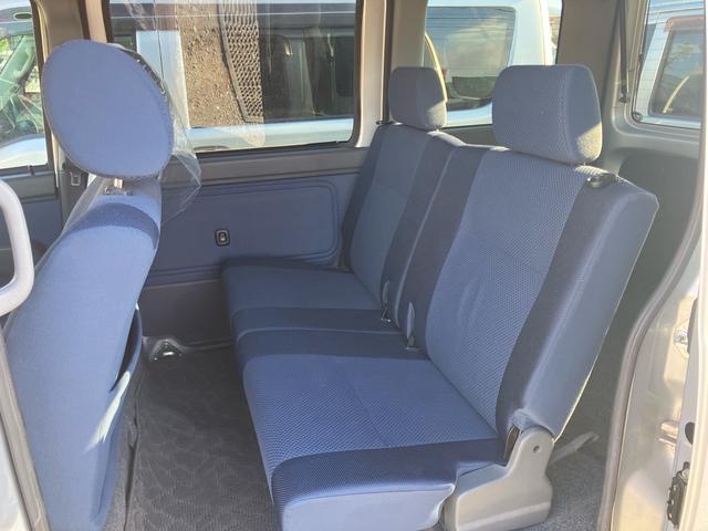 ハイゼットカーゴ クルーズターボ 4WD インパネオートマ 両側スライドドア キーレス CDオーディオ ライトレベライザー エアコン パワーウィンドウ シガーライター 電動格納ドアミラー(13枚目)