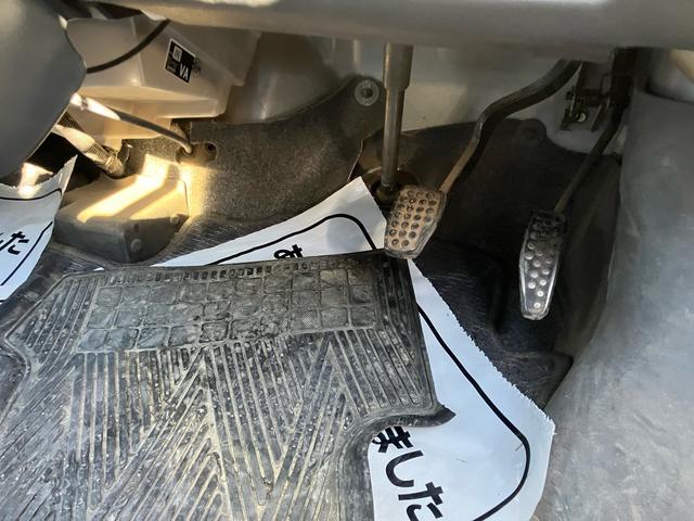 ハイゼットカーゴ クルーズターボ 4WD インパネオートマ 両側スライドドア キーレス CDオーディオ ライトレベライザー エアコン パワーウィンドウ シガーライター 電動格納ドアミラー(23枚目)