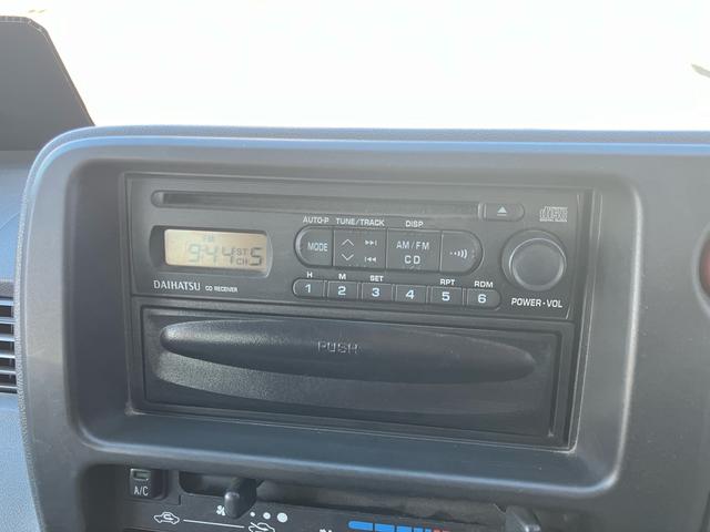 ハイゼットカーゴ クルーズターボ 4WD インパネオートマ 両側スライドドア キーレス CDオーディオ ライトレベライザー エアコン パワーウィンドウ シガーライター 電動格納ドアミラー(28枚目)