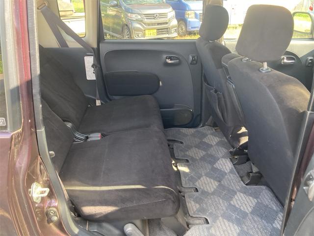 タント カスタムＸ　４ＷＤ　キーレスエントリー　ＨＩＤランプ　運転席・助手席エアバッグ　ＡＢＳ　ＣＤ　ＭＤ　エアコン　パワーステアリング　パワーウインドウ（21枚目）