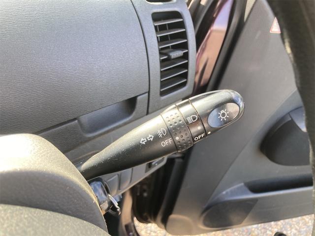 タント カスタムＸ　４ＷＤ　キーレスエントリー　ＨＩＤランプ　運転席・助手席エアバッグ　ＡＢＳ　ＣＤ　ＭＤ　エアコン　パワーステアリング　パワーウインドウ（29枚目）