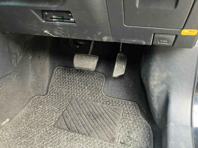 オーリス １５０Ｘ　Ｓパッケージ　４ＷＤ　ナビ　ＴＶ　アルミホイール　オートライト　ＨＩＤ　スマートキー　電動格納ミラー　ＣＶＴ　盗難防止システム　衝突安全ボディ　ＡＢＳ　ＥＳＣ　ＣＤ　ＤＶＤ再生　Ｂｌｕｅｔｏｏｔｈ　エアコン（35枚目）