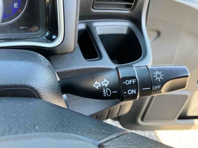 ライフ ディーバ　４ＷＤ　ＥＴＣ　ＨＩＤ　スマートキー　電動格納ミラー　ベンチシート　ＡＴ　盗難防止システム　ＡＢＳ　ＣＤ　アルミホイール　衝突安全ボディ　エアコン　　タイベル交換済み（7枚目）