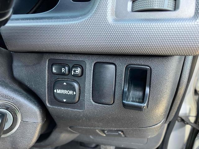 ハイエースバン ロングスーパーGL 4WD ETC 両側スライドドア キーレスエントリー 電動格納ミラー AT アルミホイール エアコン パワーウィンドウ タイベル交換済み ウオーターポンプ交換済み(9枚目)