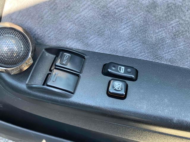 ハイエースバン ロングスーパーGL 4WD ETC 両側スライドドア キーレスエントリー 電動格納ミラー AT アルミホイール エアコン パワーウィンドウ タイベル交換済み ウオーターポンプ交換済み(12枚目)