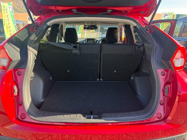 エクリプスクロス G 4WD 衝突被害軽減ブレーキ ナビ CD DVD Bluetooth バックカメラ ETC ドラレコ クルーズコントロール パドルシフト 横滑り防止機能 オートライト オートエアコン(9枚目)