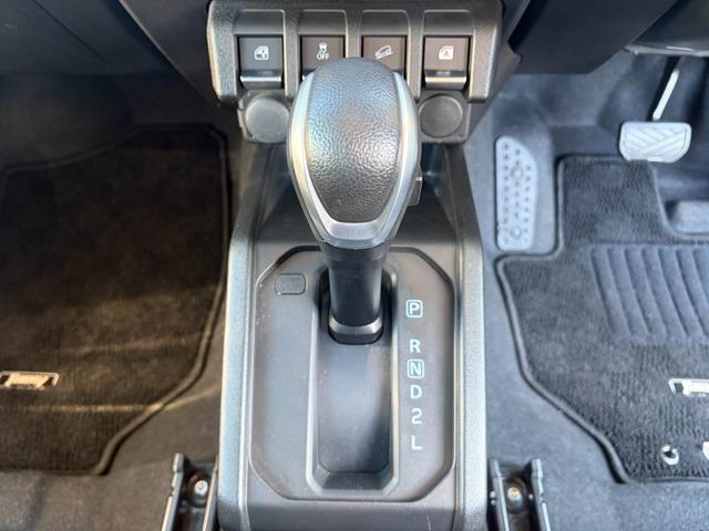 ジムニー XC 4WD 衝突被害軽減ブレーキ ナビ Bluetooth CD DVD バックカメラ ドライブレコーダー シートヒーター オートライト オートエアコン ETC プッシュスタート スマートキー(22枚目)