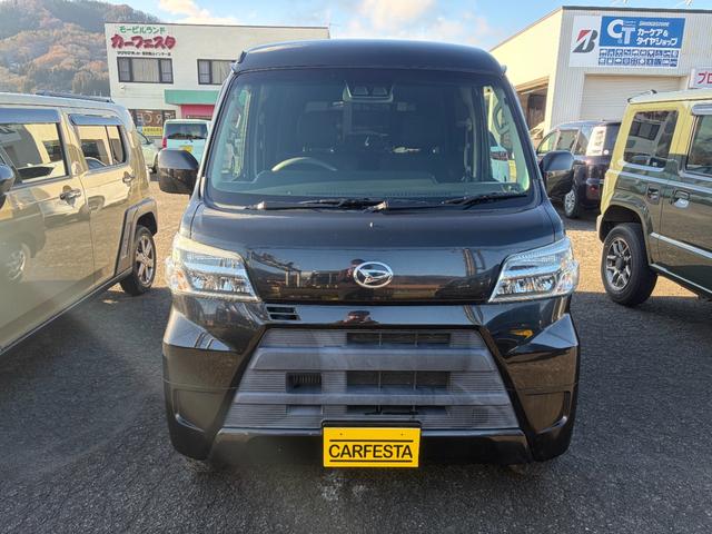 ハイゼットカーゴ クルーズターボSAIII 4WD 衝突被害軽減ブレーキ ナビ バックカメラ CD DVD Bluetooth アイドリングストップ オートマチックハイビーム 電動格納ミラー ETC キーレス(2枚目)