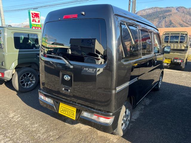 ハイゼットカーゴ クルーズターボSAIII 4WD 衝突被害軽減ブレーキ ナビ バックカメラ CD DVD Bluetooth アイドリングストップ オートマチックハイビーム 電動格納ミラー ETC キーレス(4枚目)