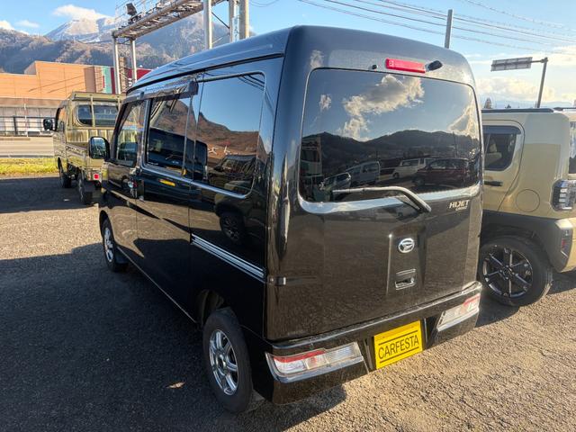 ハイゼットカーゴ クルーズターボSAIII 4WD 衝突被害軽減ブレーキ ナビ バックカメラ CD DVD Bluetooth アイドリングストップ オートマチックハイビーム 電動格納ミラー ETC キーレス(6枚目)