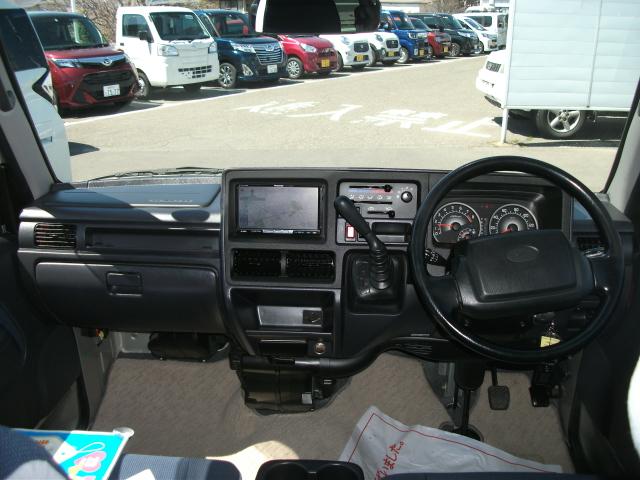 ディアス スーパーチャージャー 4WD(8枚目)