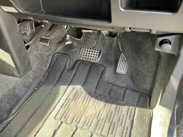 タント カスタムＲＳ　両側電動スライドドア　ナビ　オートライト　ＬＥＤヘッドランプ　スマートキー　アイドリングストップ　電動格納ミラー　ベンチシート　ＣＶＴ　盗難防止システム　ＡＢＳ　Ｂｌｕｅｔｏｏｔｈ　アルミホイール（32枚目）