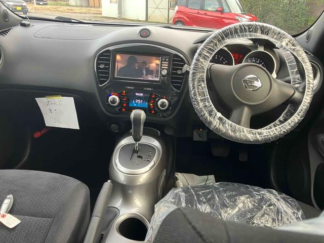 ジューク １６ＧＴ　ＦＯＵＲ　タイプＶ　４ＷＤ　ＥＴＣ　バックカメラ　ナビ　ＴＶ　オートライト　アルミホイール　スマートキー　電動格納ミラー　ＣＶＴ　盗難防止システム　衝突安全ボディ　ＡＢＳ　ＥＳＣ　エアコン　パワーステアリング（2枚目）