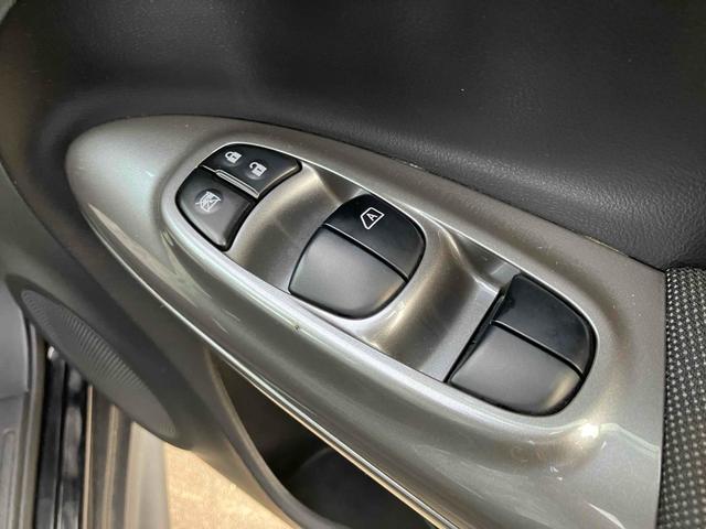 ジューク １６ＧＴ　ＦＯＵＲ　タイプＶ　４ＷＤ　ＥＴＣ　バックカメラ　ナビ　ＴＶ　オートライト　アルミホイール　スマートキー　電動格納ミラー　ＣＶＴ　盗難防止システム　衝突安全ボディ　ＡＢＳ　ＥＳＣ　エアコン　パワーステアリング（10枚目）