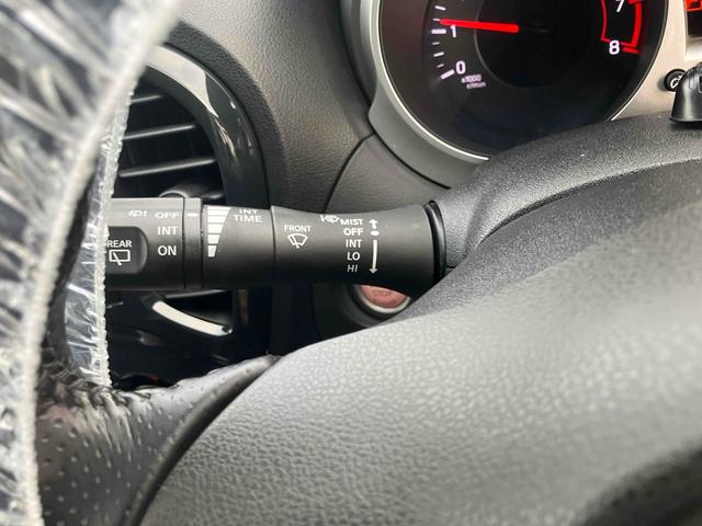 ジューク １６ＧＴ　ＦＯＵＲ　タイプＶ　４ＷＤ　ＥＴＣ　バックカメラ　ナビ　ＴＶ　オートライト　アルミホイール　スマートキー　電動格納ミラー　ＣＶＴ　盗難防止システム　衝突安全ボディ　ＡＢＳ　ＥＳＣ　エアコン　パワーステアリング（28枚目）