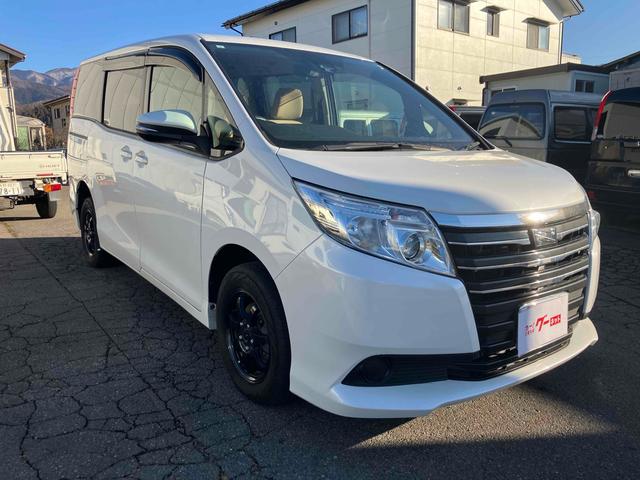 ノア Ｘ　４ＷＤ　ＥＴＣ　バックカメラ　ナビ　ＴＶ　レーンアシスト　衝突被害軽減システム　両側スライド・片側電動　オートマチックハイビーム　オートライト　ＬＥＤヘッドランプ　キーレスエントリー（16枚目）