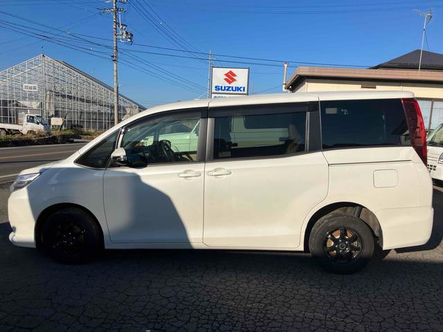 ノア Ｘ　４ＷＤ　ＥＴＣ　バックカメラ　ナビ　ＴＶ　レーンアシスト　衝突被害軽減システム　両側スライド・片側電動　オートマチックハイビーム　オートライト　ＬＥＤヘッドランプ　キーレスエントリー（25枚目）