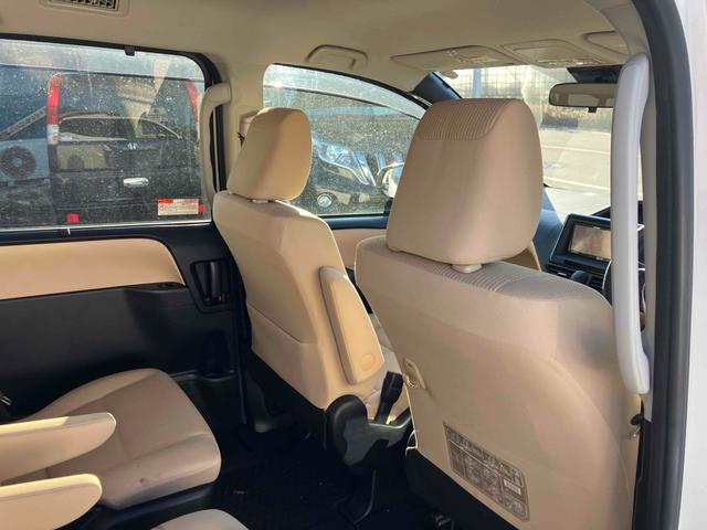 ノア Ｘ　４ＷＤ　ＥＴＣ　バックカメラ　ナビ　ＴＶ　レーンアシスト　衝突被害軽減システム　両側スライド・片側電動　オートマチックハイビーム　オートライト　ＬＥＤヘッドランプ　キーレスエントリー（37枚目）