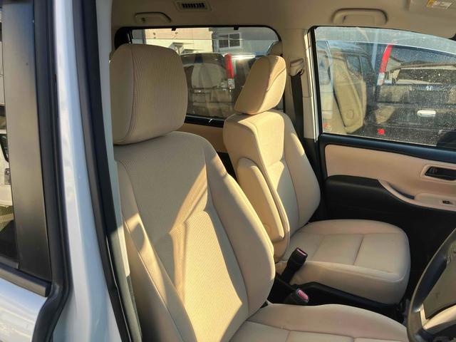 ノア Ｘ　４ＷＤ　ＥＴＣ　バックカメラ　ナビ　ＴＶ　レーンアシスト　衝突被害軽減システム　両側スライド・片側電動　オートマチックハイビーム　オートライト　ＬＥＤヘッドランプ　キーレスエントリー（44枚目）